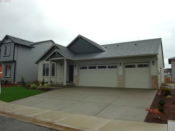 425 S Elm St, Yamhill, OR 97148