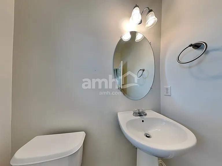411 Waterlemon Way — Photo 7