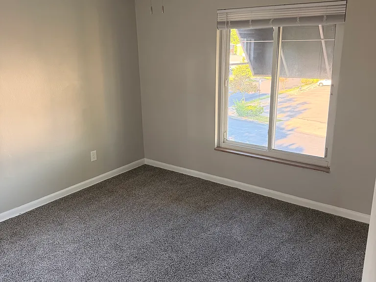 3028 Pemberton Dr #6 — Photo 1
