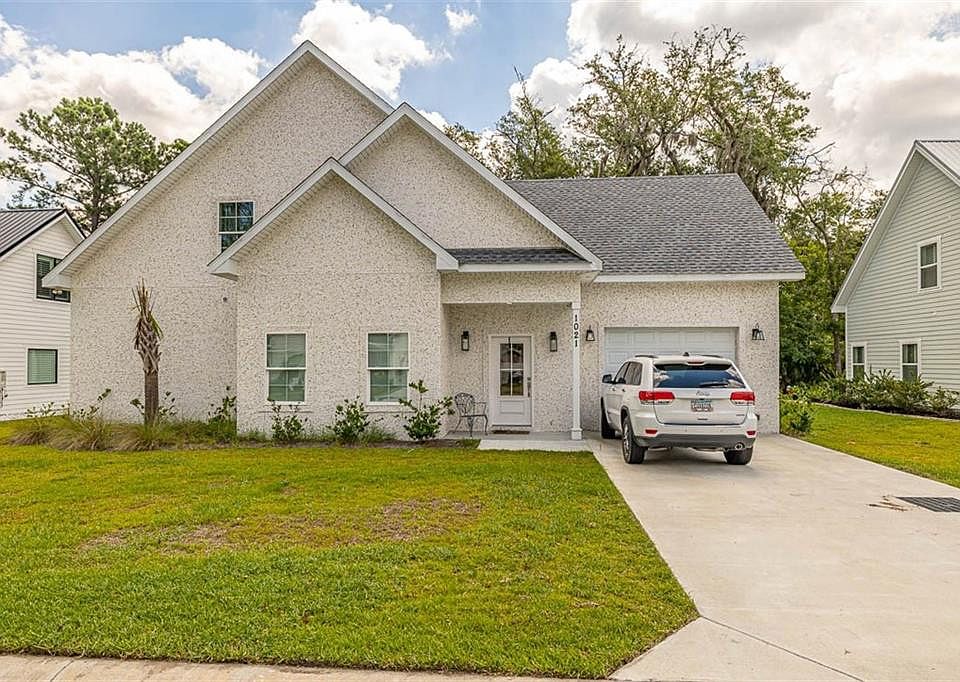 1st image of 1021 Captains Cove Way