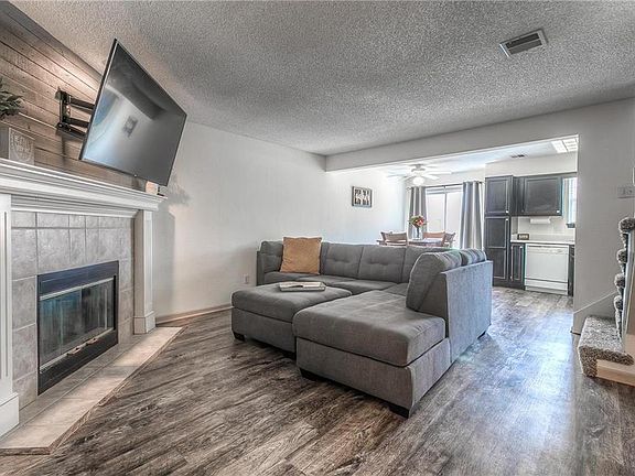 4th image of 6105 NE Moonstone Ct #22B