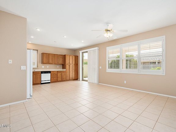 4th image of 18053 W FAIRWAY Drive