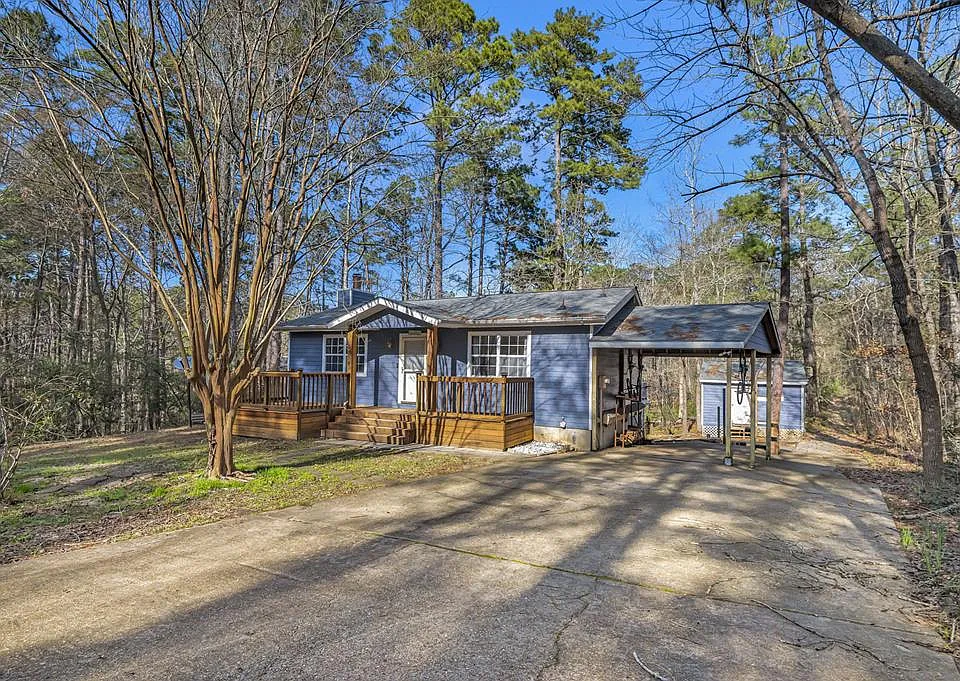 1121 Victoria Dr