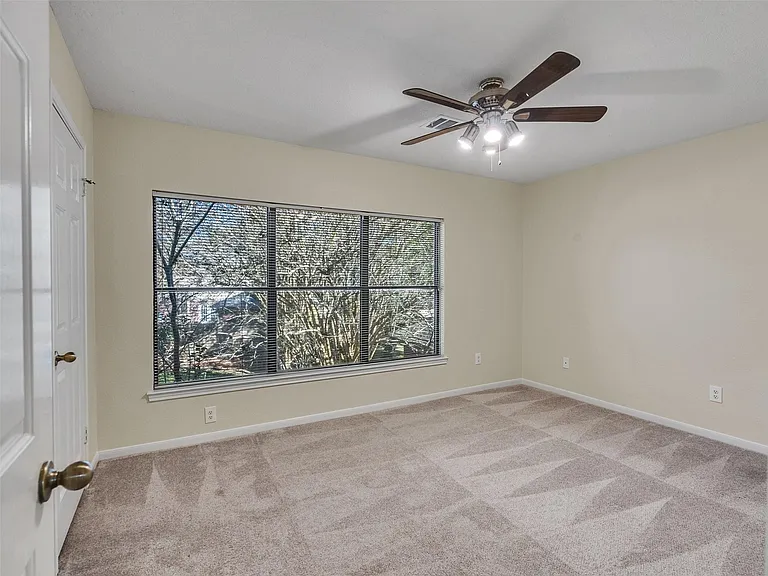 2108 Autumn Cove Dr — Photo 38