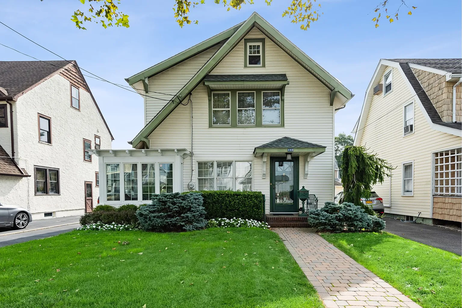 150 Rocklyn Ave photo 1