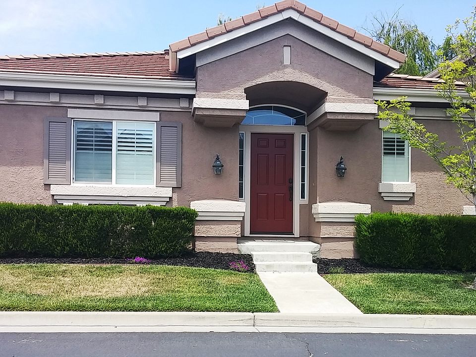 1st image of 125 Dewberry Dr