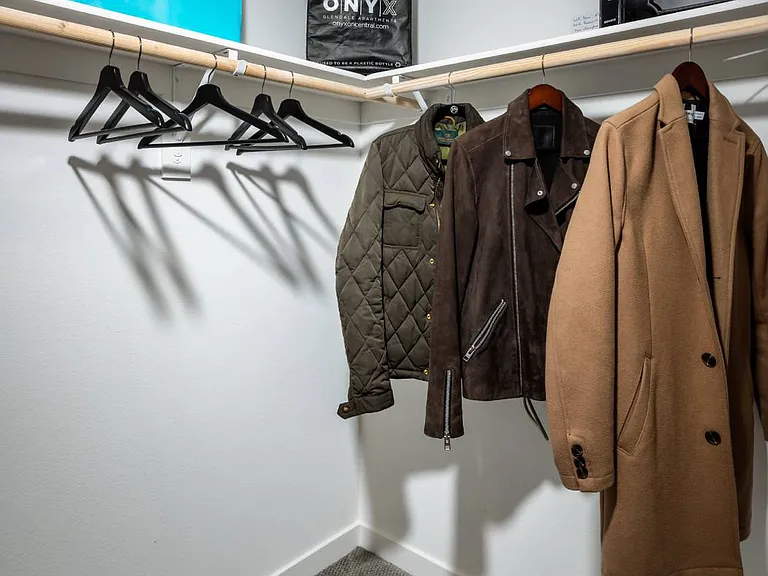 Onyx Glendale — Photo 15