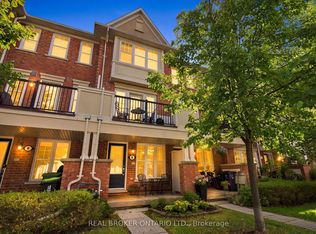 8 Ayers Cres, Toronto, ON M1L0G6