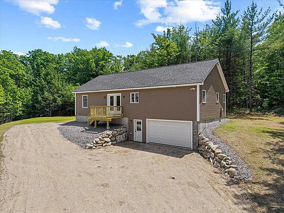 3rd image of 34 Oak Woods Drive