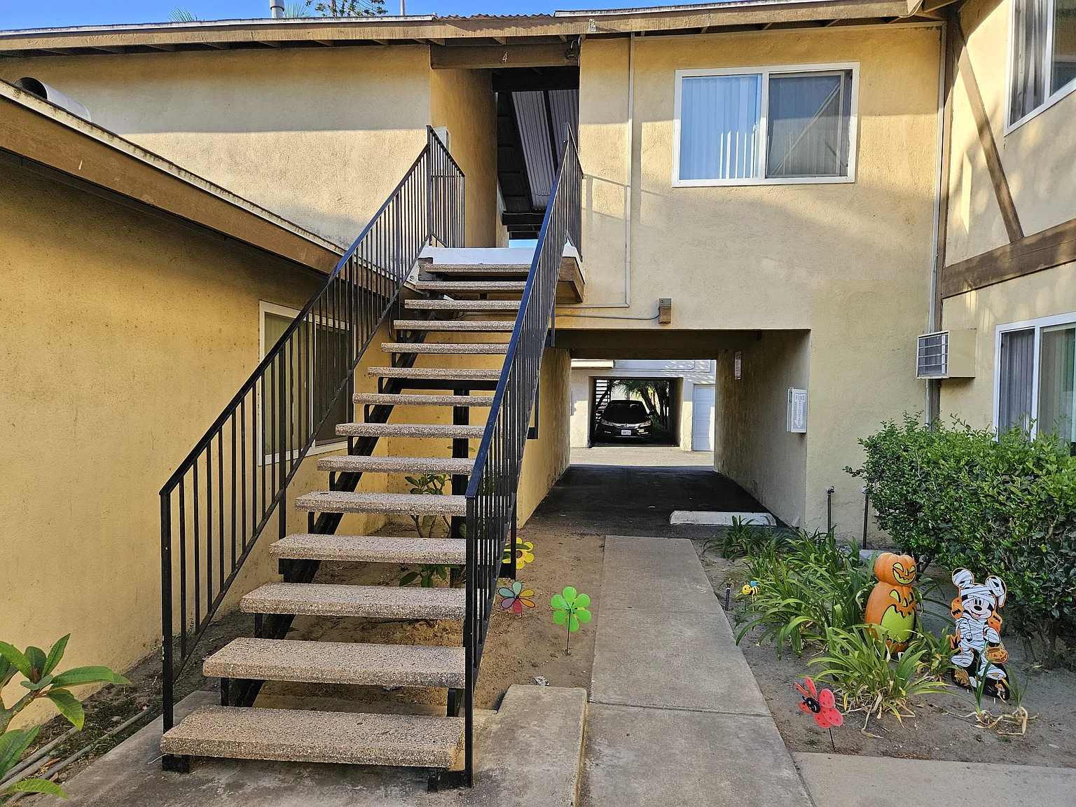 1227 S Athena Way — Photo 3