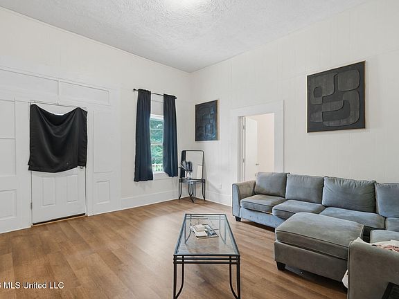 5th image of 631 Avenue B