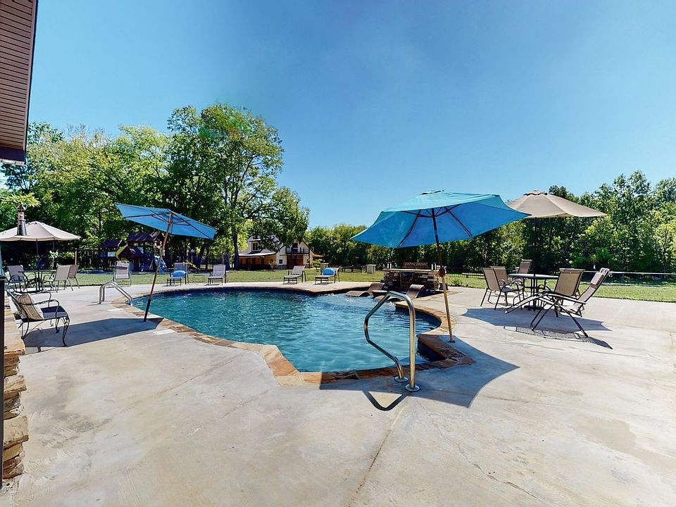 40th image of 2622 Poplar Knoll Dr