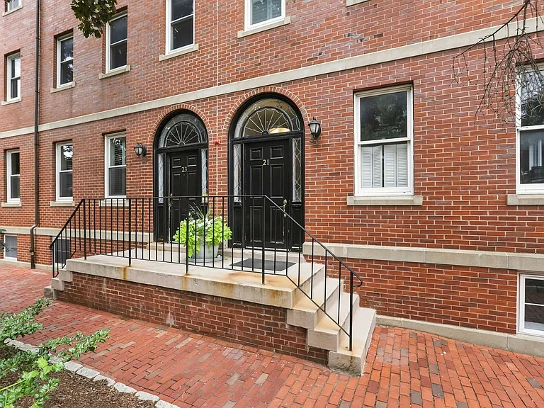 21 Main St #C — Photo 12