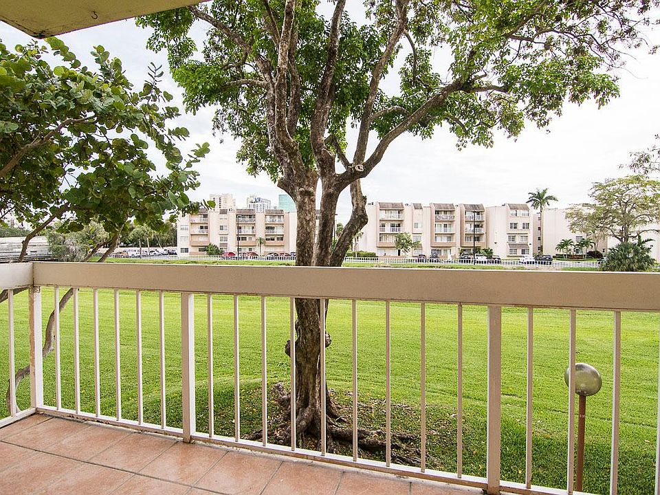 1st image of 7722 Camino Real APT 217