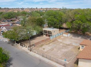 4719 Glendale Rd NW, Albuquerque, NM 87105