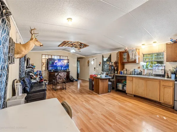 401 Dunnam Ave, Cleveland, TX 77327