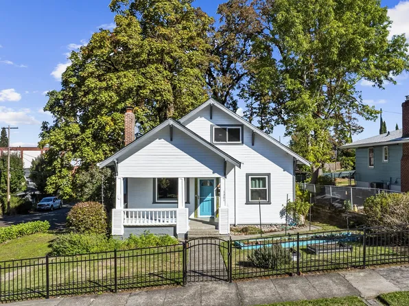 1301 9th St, Oregon City, OR 97045