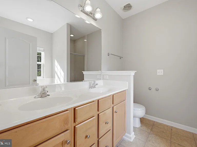 300 Kintyre Ln — Photo 21