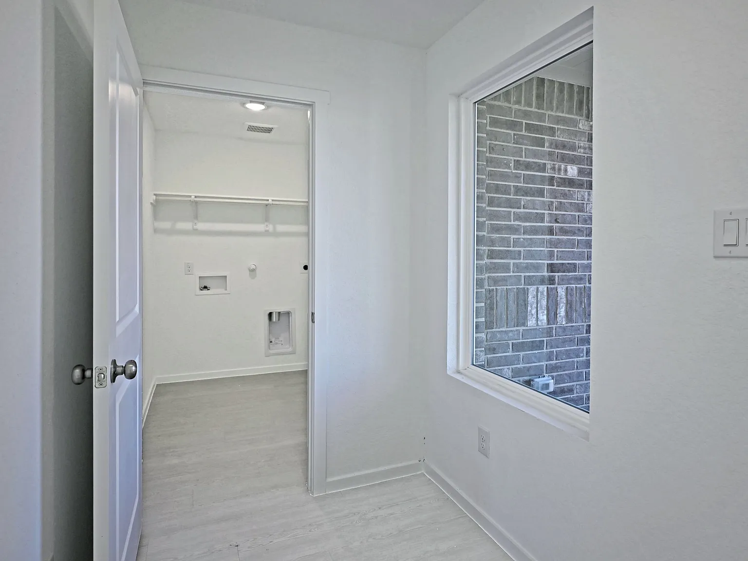 10036 Mather Way - 1 — Photo 3