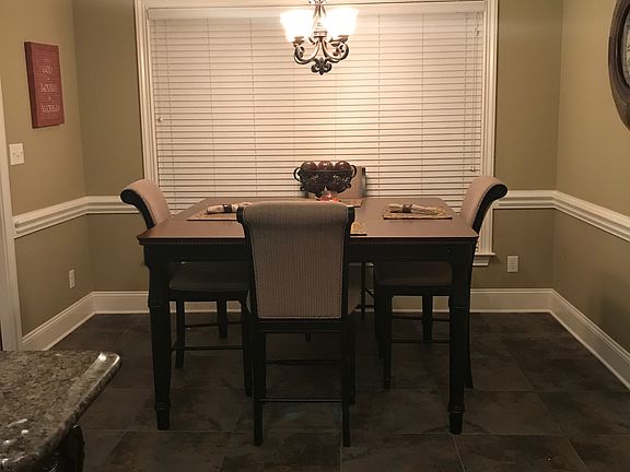 3rd image of 4740 Grand Cir