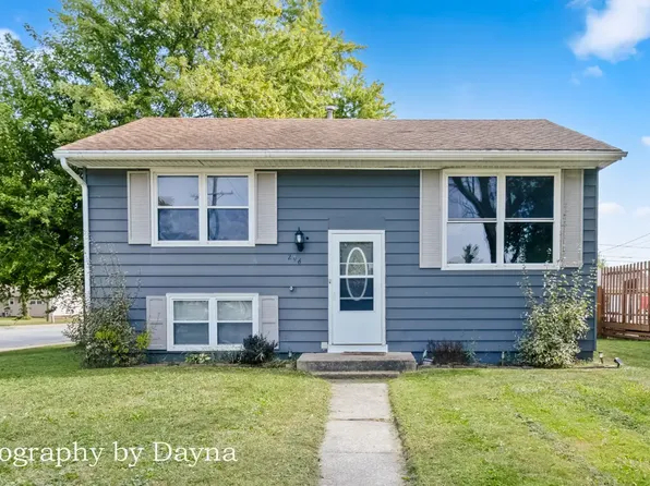 296 N Jackson Ave, Bradley, IL 60915