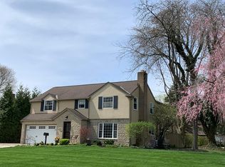1785 Elmwood Ave, Upper Arlington, OH 43212