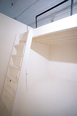 Rented by Nooklyn NYC LLC | media 13