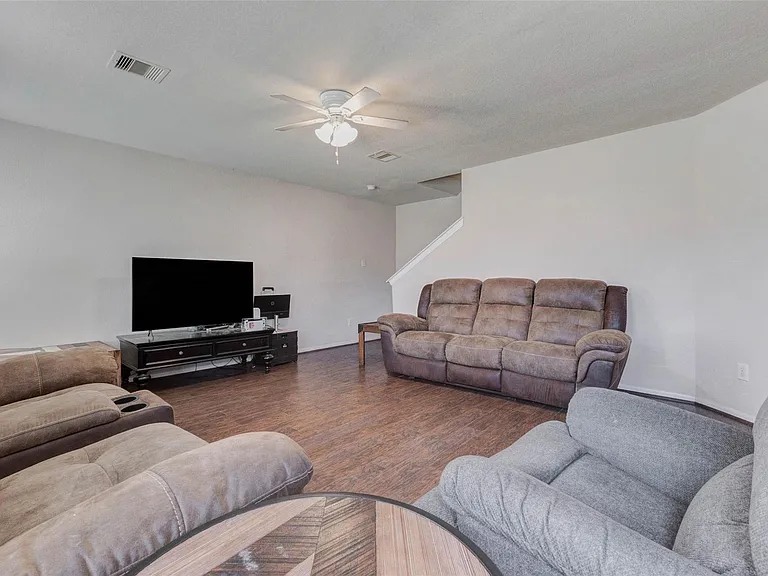 3027 Upland Spring Trce — Photo 12