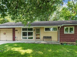 1419 Wooster Rd, Winona Lake, IN 46590