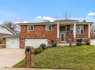 5830 Five Oaks Pkwy, Saint Louis, MO 63128