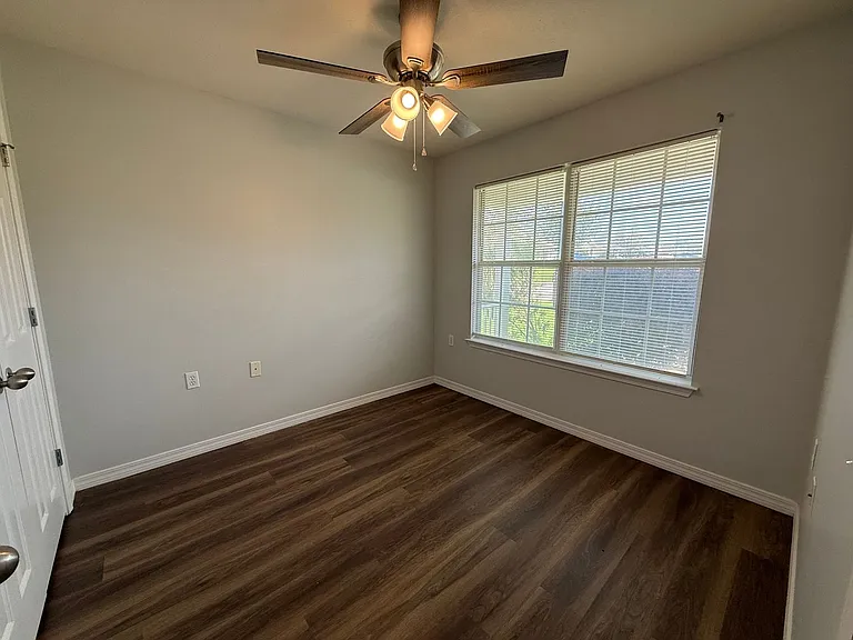 1229 Brownfield Rd — Photo 6