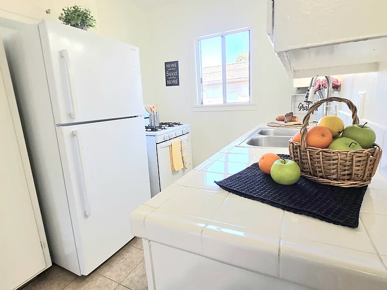 2183 Sepulveda Blvd #G — Photo 9