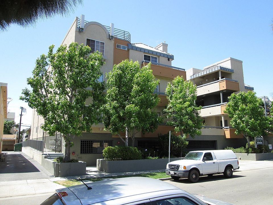 2nd image of 11919 Culver Blvd APT 207