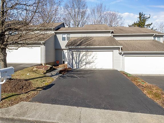 2nd image of 202 Woods Edge Ct