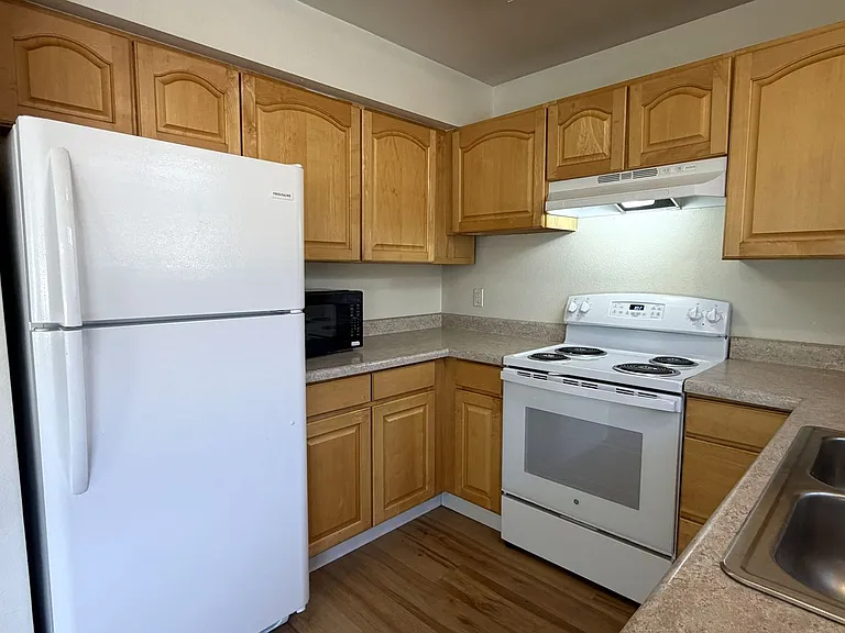 6675 S Lemay Ave #H4 — Photo 7