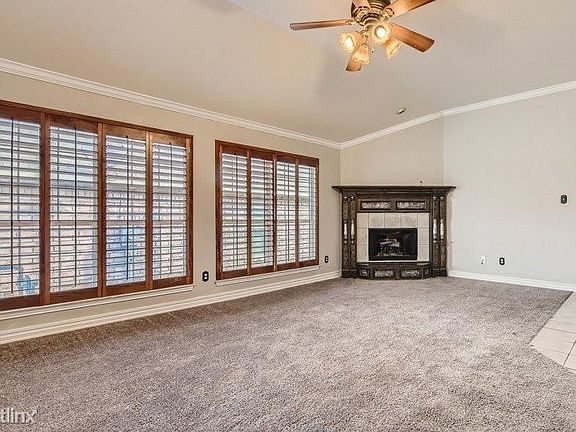 4th image of 9633 Maryville Ln