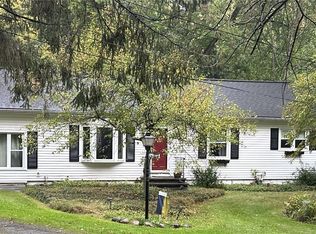 15914 Fernwood Rd, Chagrin Falls, OH 44022