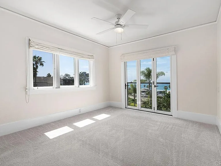 1654 Camino Del Mar #UPPER — Photo 28
