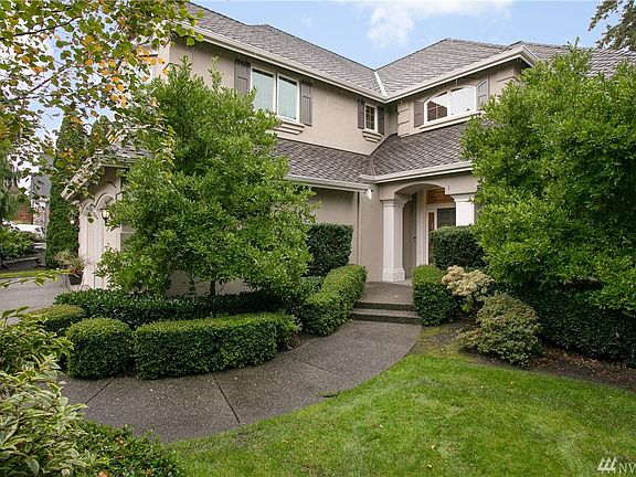 2nd image of 25824 SE 31st Pl