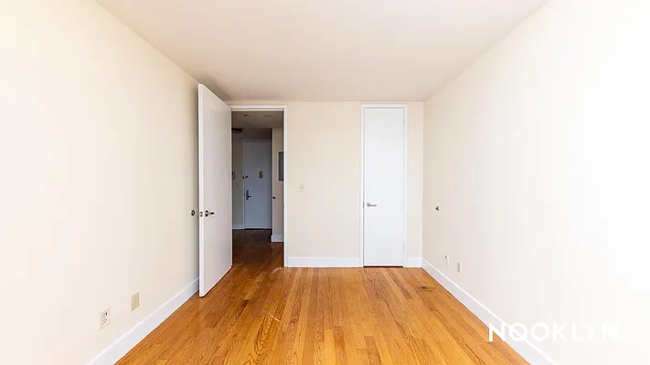 Rented by Nooklyn NYC LLC | media 22