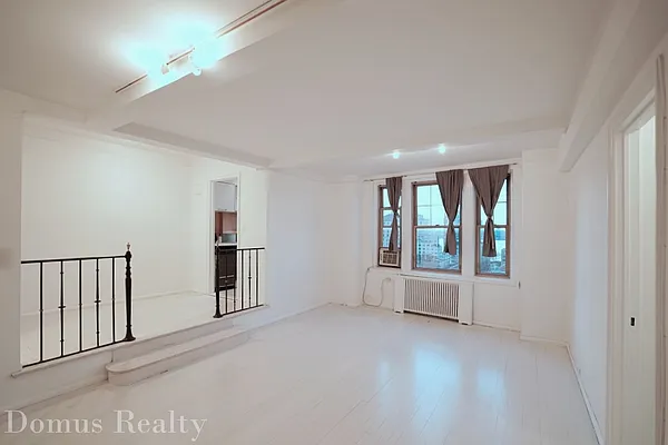 Rented by Domus Realty | media 17