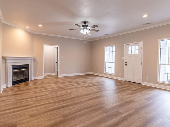 5th image of 2720 Twin Oaks Rd