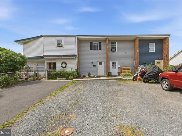 135 Beeden Ln, Front Royal, VA 22630