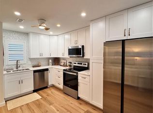 5623 Midnight Pass Rd APT 615, Sarasota, FL 34242