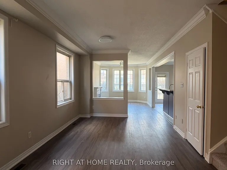 476 Mahogany Ct — Photo 9