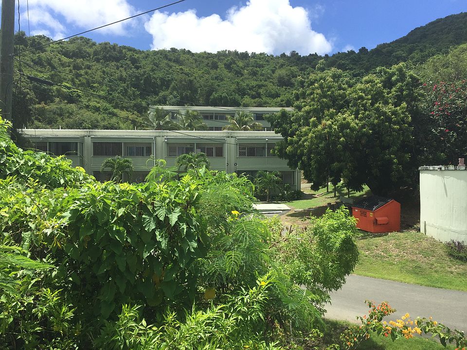 1st image of 24 Peters Farm Condo
