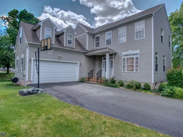 17 Hansom Rd, Bernards Twp., NJ 07920