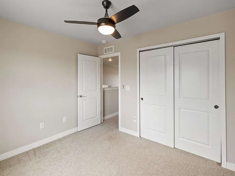 10547 Rolling Peaks Dr — Photo 32