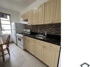 10632 Guy R Brewer Blvd APT 2R, Jamaica, NY 11433