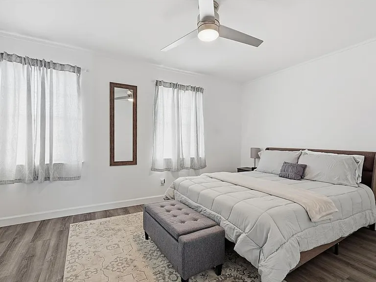 9829 Park Lane Ct — Photo 7